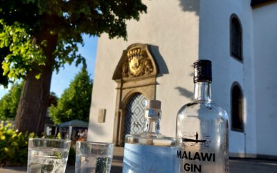 Maibowle trifft Malawi-Gin als großer Erfolg: Zahlreiche Spenden für die Wiederaufforstung Malawis